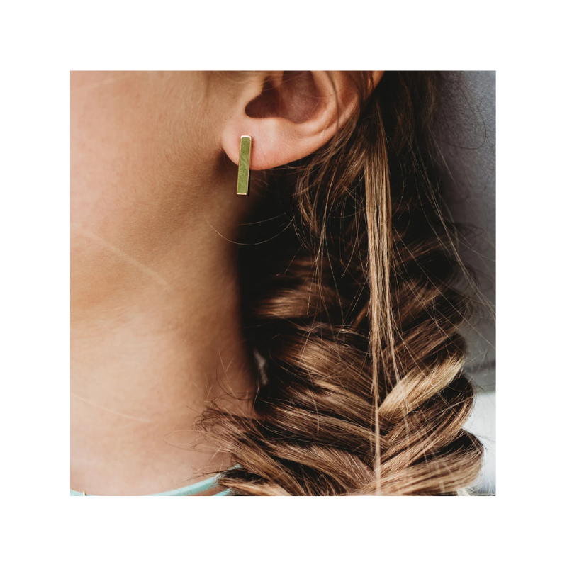 Meadow Short Bar Earring